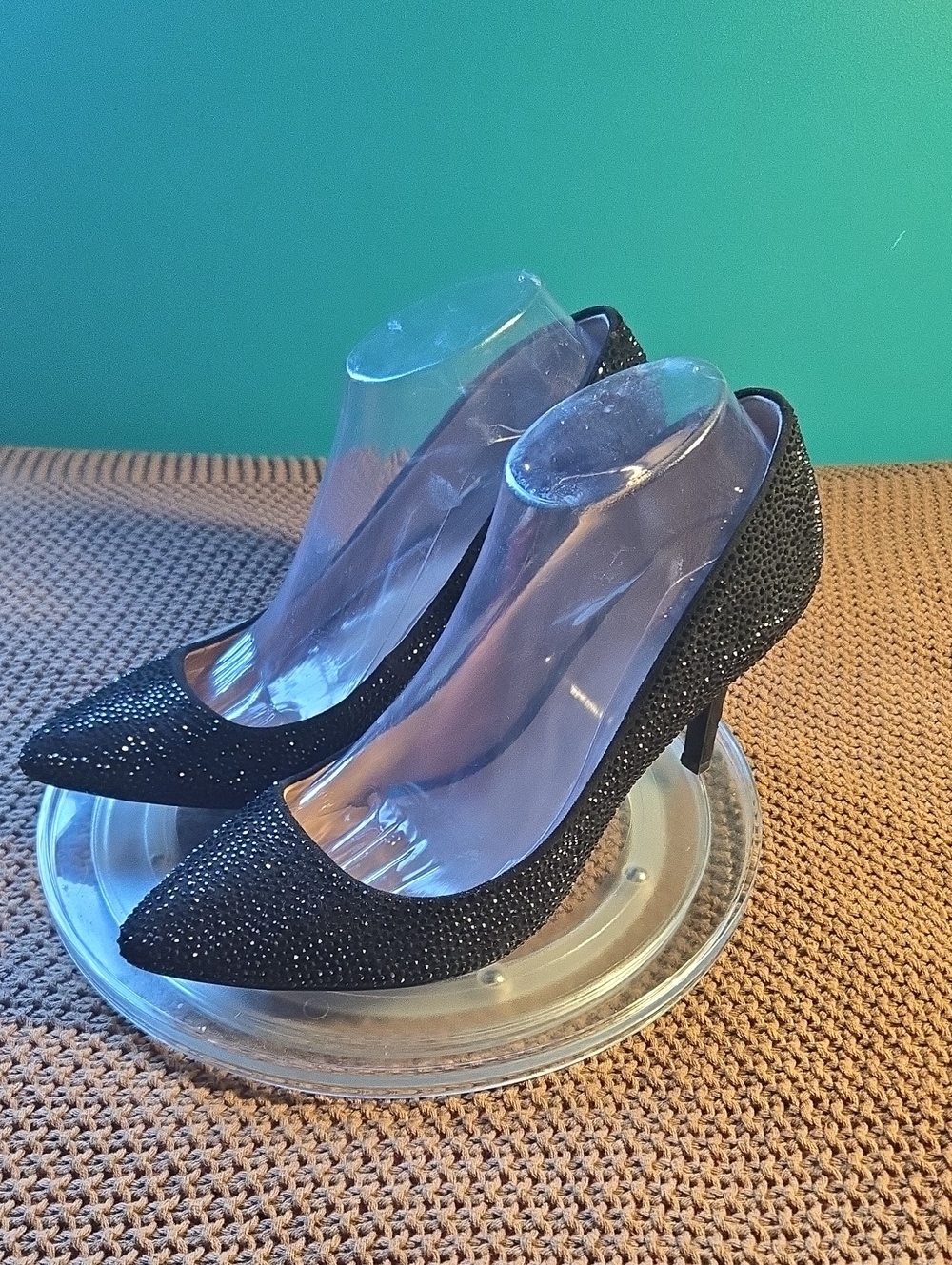 E1 INC International Concepts Zitah Size 10M Rhinestone Pointed-toe Pumps